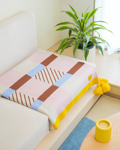 Throw Blanket - Strawberry Sundae