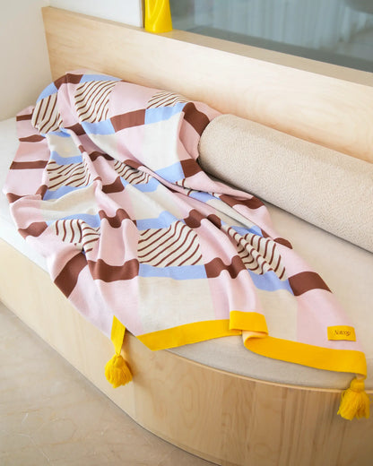 Throw Blanket - Strawberry Sundae